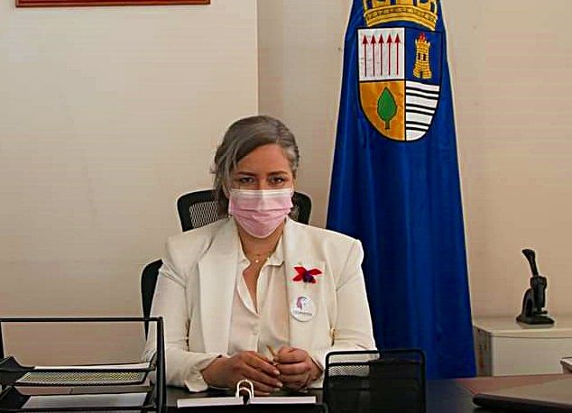APOYO SOCIAL: ALCALDESA EMPLAZÓ A GOBIERNO SOLICITANDO APOYO A FERIANTES