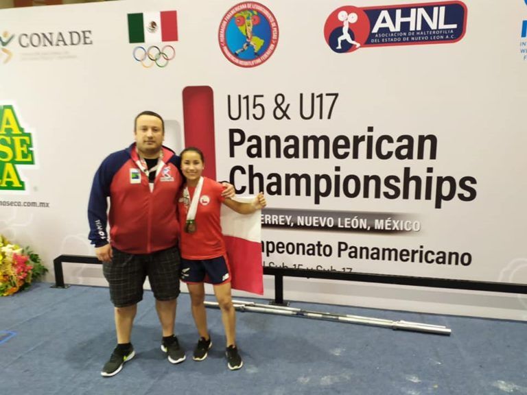 JOVEN ALAMEÑA LLEGÓ AL PÓDIUM DE LA HALTEROFILIA EN MÉXICO