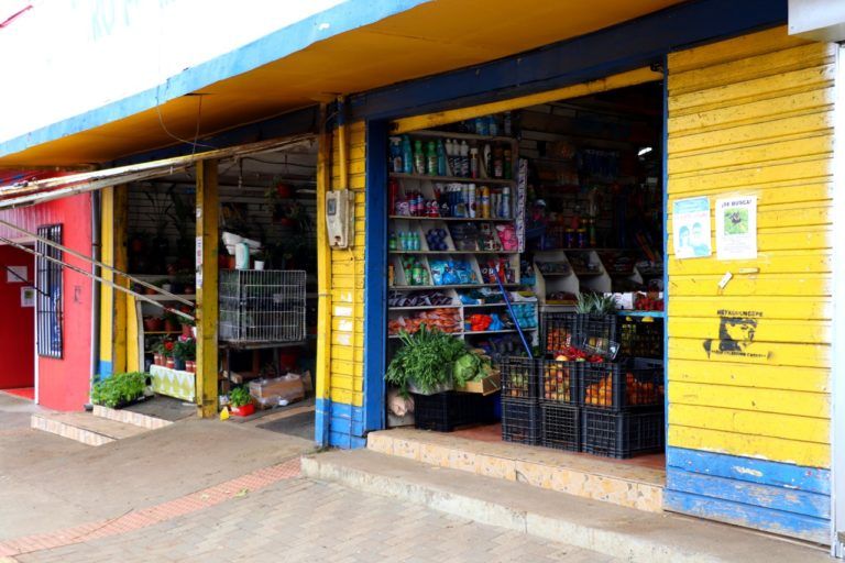 AUTORIDADES ALAMEÑAS LEVANTAN REGULACIÓN DEL HORARIO DE FUNCIONAMIENTO DEL COMERCIO LOCAL