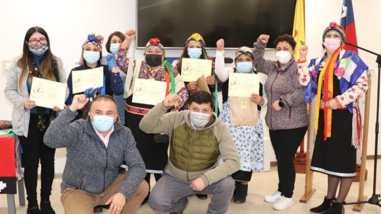 MUNICIPIO PREMIÓ A LAS ALAMEÑAS QUE COCINARON PLATOS MAPUCHE