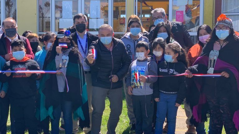 ESCUELA RURAL JOSÉ CAMPOS MENCHACA MODERNIZA SU SISTEMA DE ILUMINACIÓN GRACIAS A PREMIO RECIBIDO DESDE FRONTEL