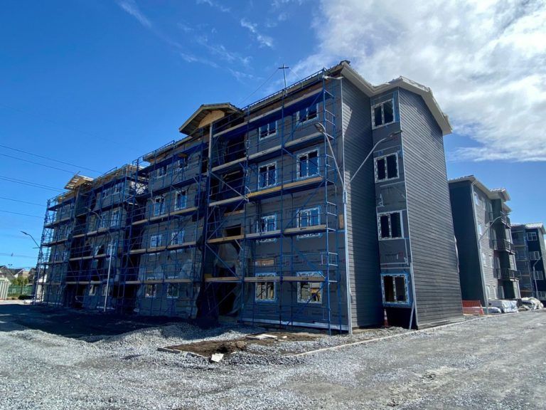 MINVU INSPECCIONA PRIMER PROYECTO HABITACIONAL EN ALTURA DEL PAÍS CONSTRUIDO EN MADERA