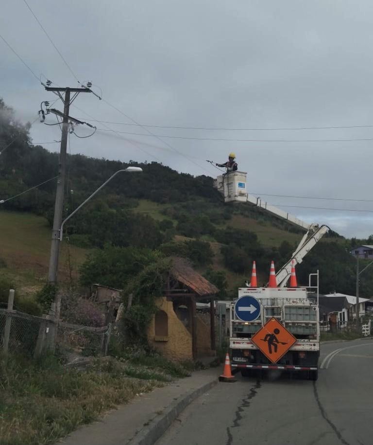 FRONTEL REALIZÓ INTENSO PLAN DE LAVADO DE AISLACIÓN DE INSTALACIONES ELÉCTRICAS EN COMUNAS DE LA PROVINCIA DE ARAUCO Y LOTA