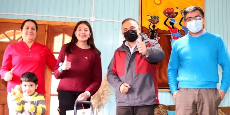 LEJOS DE LA FRONTERA CON UCRANIA ESTÁ LA ALAMEÑA QUE VIVE EN POLONIA | ALCALDE SE COMUNICÓ CON LA ESTUDIANTE