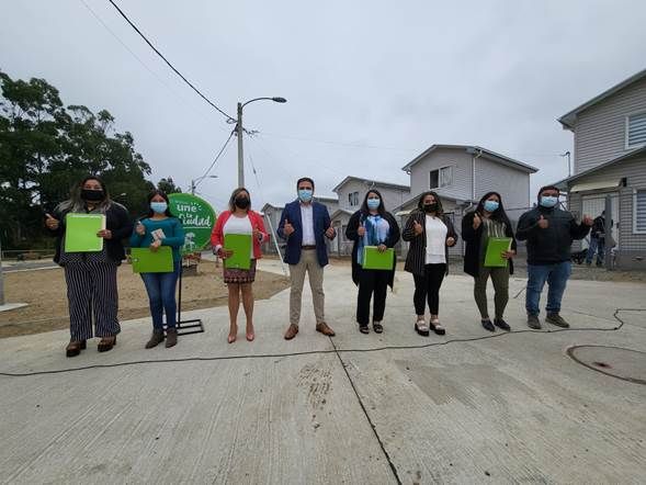 130 FAMILIAS DE LEBU RECIBIERON  ESCRITURAS DE SUS VIVIENDAS