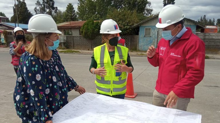 SERVIU PROMUEVE MANO DE OBRA DE LA MUJER EN LA CONSTRUCCIÓN