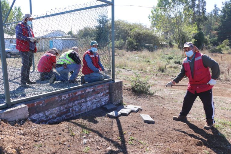 AVANZAN OBRAS DE MEJORAMIENTO DEL ÁREA DEPORTIVA Y RECREATIVA DE QUILLAITÚN
