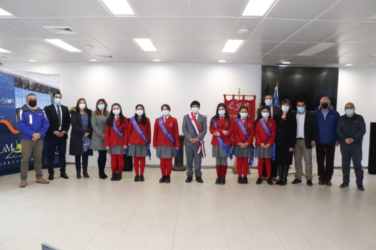 ESCUELA FÉLIX EYHERAMENDY INVISTIÓ A SU NUEVO GOBIERNO ESCOLAR