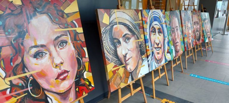 “Rostros” exposición itinerante llega a campus Arauco